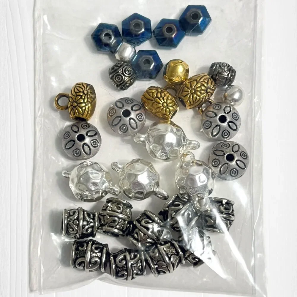 LOT Metallic Beads Jewelry Making Silver Tone Goldtone Mix Hearts Spacers Crafts